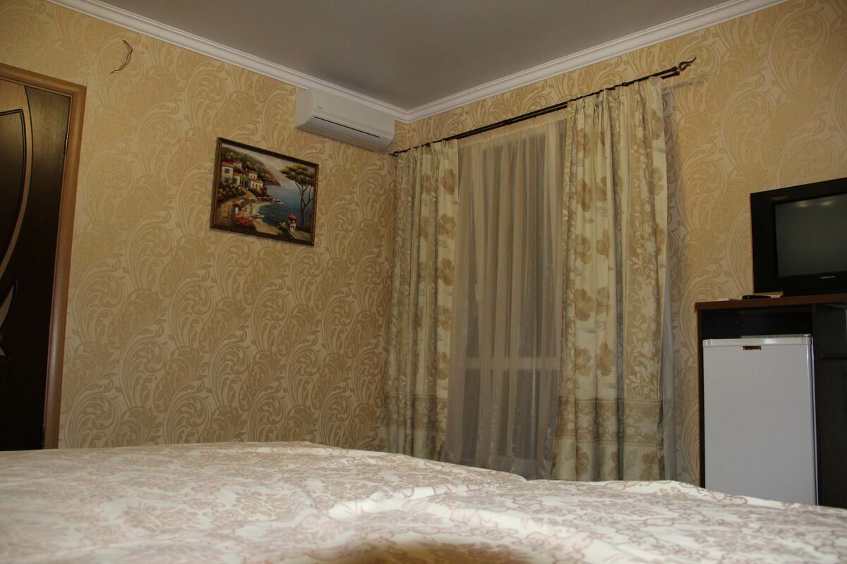 Гостевой дом Три сосны Феодосия