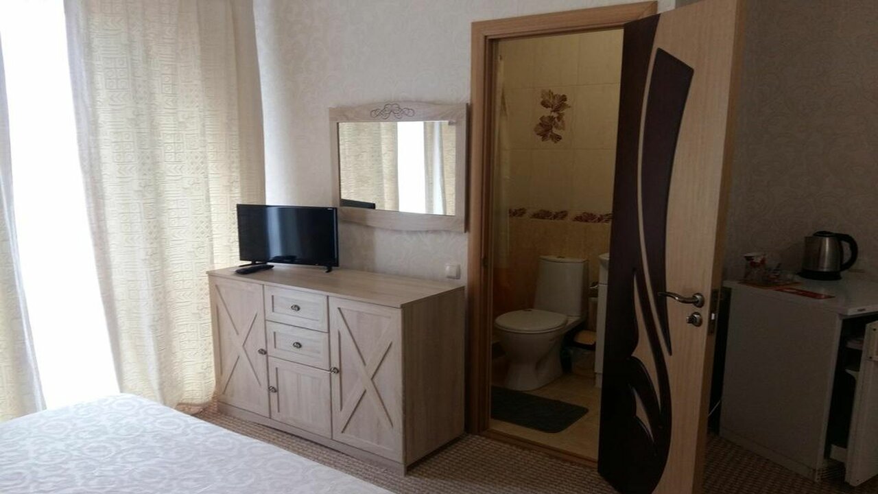 Гостевой дом Три сосны Феодосия