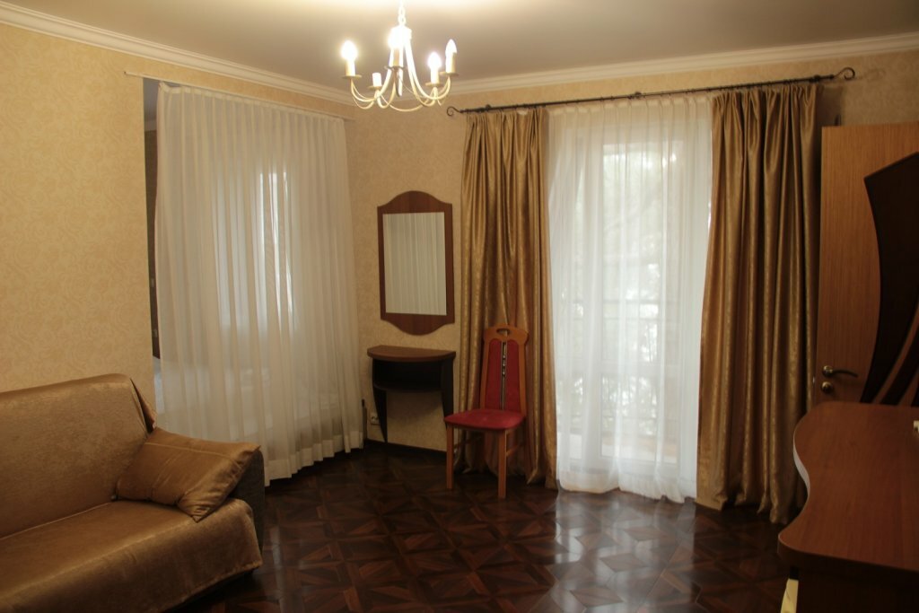 Гостевой дом Три сосны Феодосия